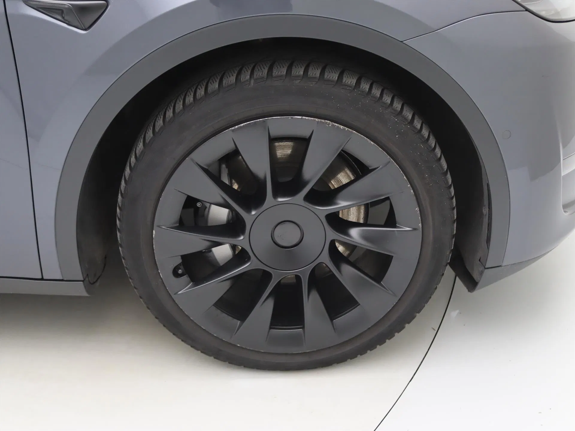 Tesla Model Y LR AWD 351hp 91,1%- IVA dedutivel - Image 8
